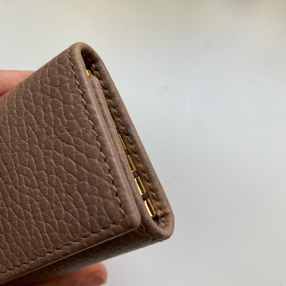 Gucci Key Holder - Picture 11 of 16